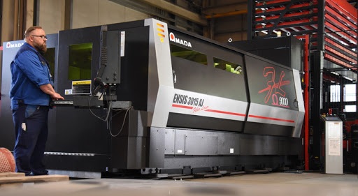Laserschneidanlage Erfolg durch Effizienz Hoflader herstellen Qualität aus Bayern Laserschneidanlage Erfolg durch Effizienz Hoflader herstellen Qualität aus Bayern